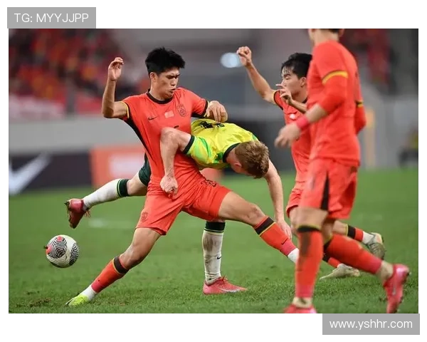 中国足球队备战亚洲杯新阵容公布,年轻球员引关注战术布局备受期待 中国足球队备战亚洲杯新阵容公布,年轻球员引关注战术布局备受期待