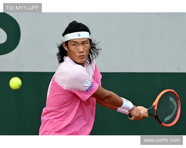 张之臻力克劲敌闯入巴黎大师赛八强中国男网再创历史辉煌