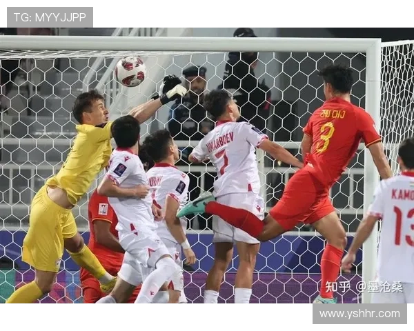 国足鏖战九十分钟惊险逆转晋级亚洲杯八强掀起全国球迷热潮 国足鏖战九十分钟惊险逆转晋级亚洲杯八强掀起全国球迷热潮