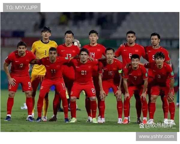 中国足球队再创佳绩，战胜强敌挺进世界杯预选赛八强，球迷欢呼声不断