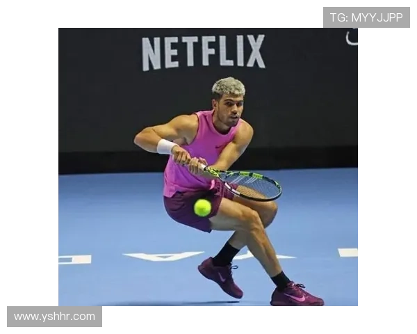 新赛季网坛风云再起顶级选手表现引发全球球迷热议赛事走势与排名变化 新赛季网坛风云再起顶级选手表现引发全球球迷热议赛事走势与排名变化